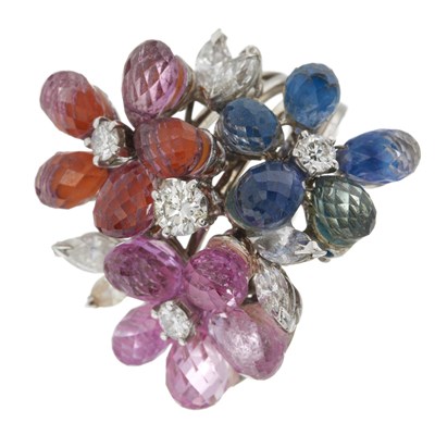 Lot 82 - Staurino Fratelli, an 18ct gold sapphire and diamond floral dress ring