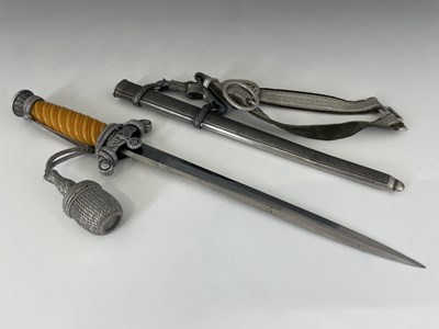 Lot 207 - A WW2 German Third Reich Army officer's dagger...