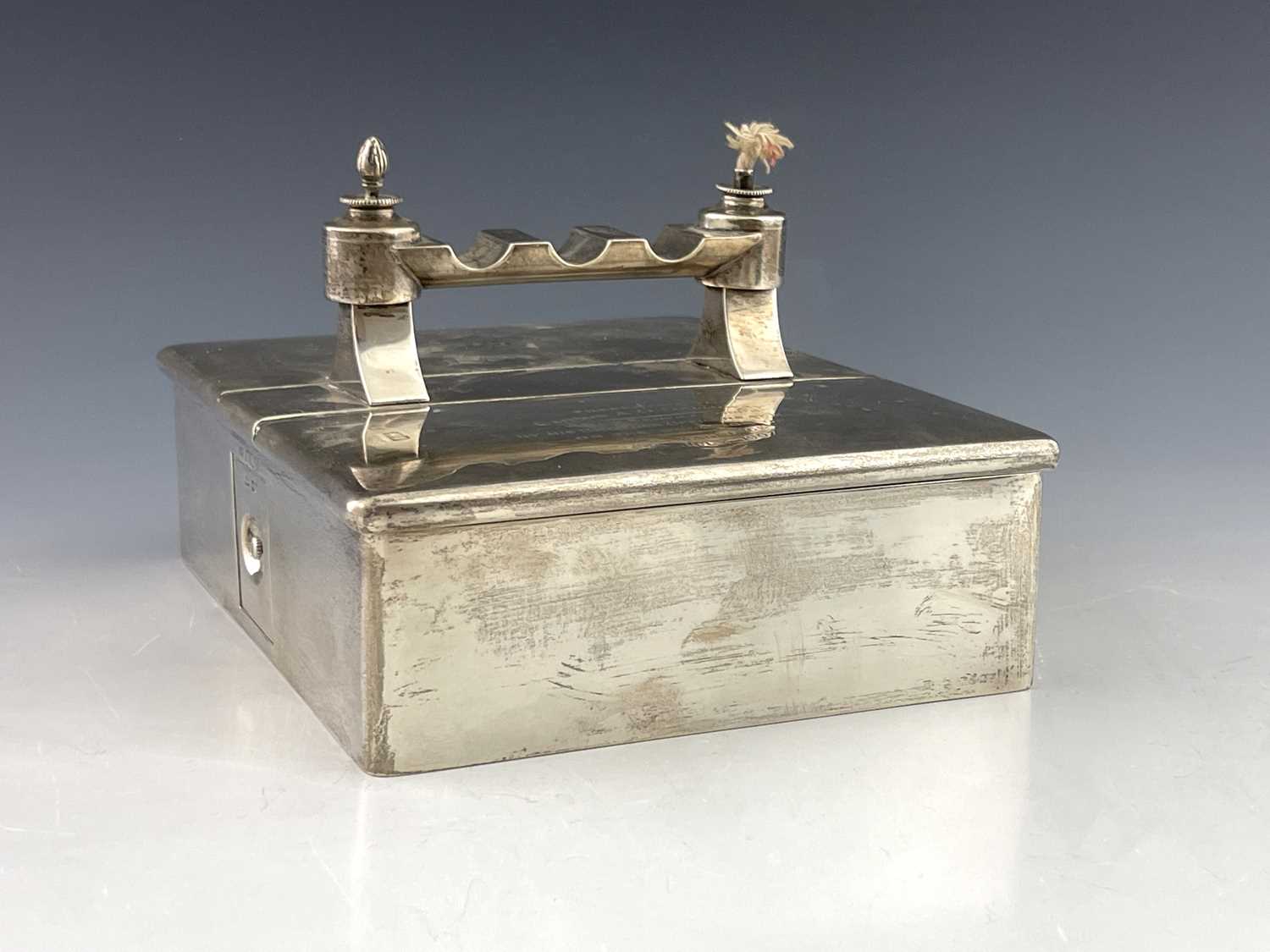 Lot 203 - An Edwardian silver cigar humidor, Percy...