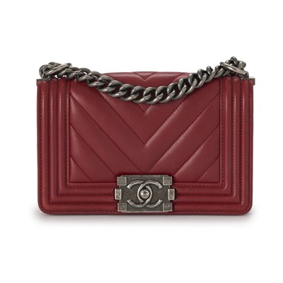 Lot 221 - Chanel, a chevron quilted Small Boy handbag.