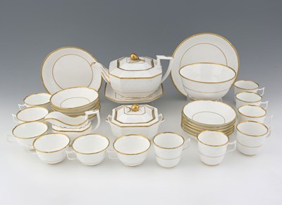 Lot 618 - A Spode tea set, model 2479, circa 1800,...