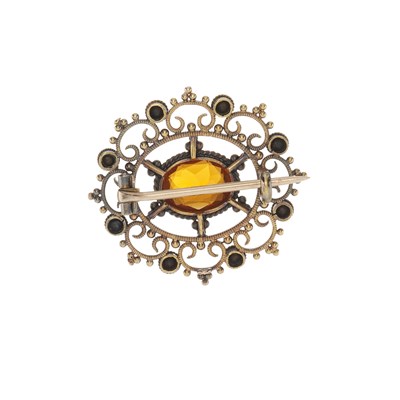 Lot 3 - A late Georgian 15ct gold fire opal cannetille brooch, circa 1830