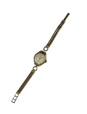 Lot 464 - A ladies Vertex 9ct gold wristwatch with...