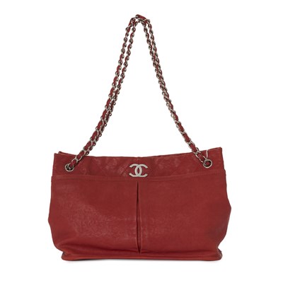 Lot 322 - Chanel, a red leather Natural Beauty tote.