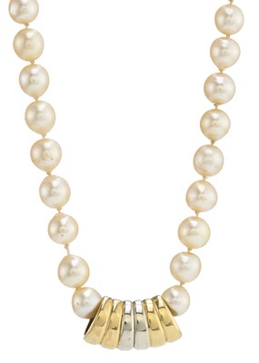 Lot 76 - A cultured pearl single-strand necklace, with 18ct gold clasp