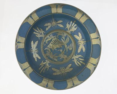 Lot 562 - Jonathan Chiswell Jones, a studio pottery...