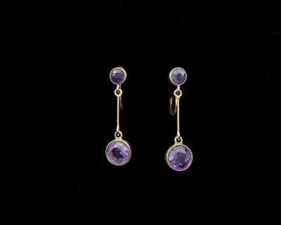 Lot 2 - A pair of early 20th century 9ct gold amethyst drop earrings
