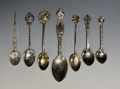 Lot 364 - A collection of royal commemorative silver and...
