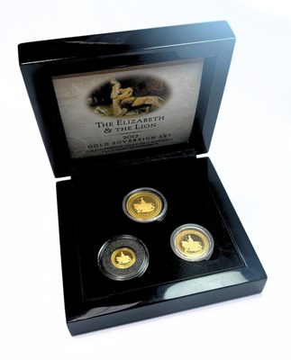 Lot 369 - A 22ct gold 'The Elizabeth and the Lion'...
