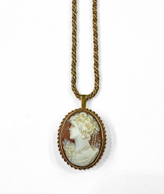 Lot 428 - A stamped 9ct gold ropetwist necklace with...