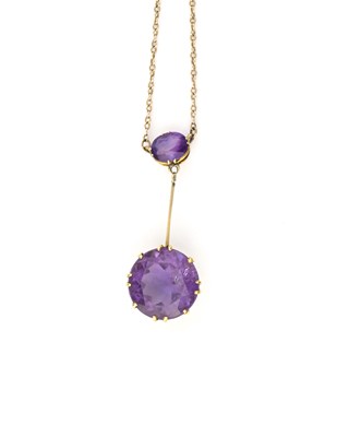 Lot 13 - An early 20th century gold amethyst drop necklace