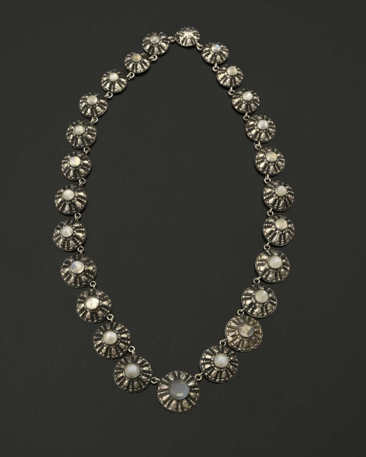 Lot 21 - A mid 20th century silver moonstone necklace