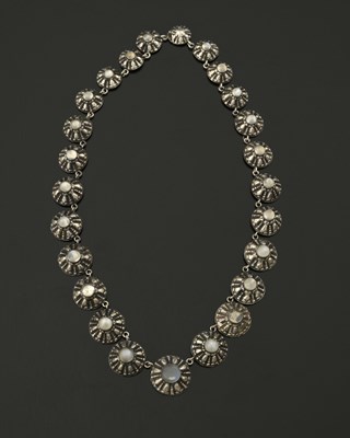 Lot 21 - A mid 20th century silver moonstone necklace