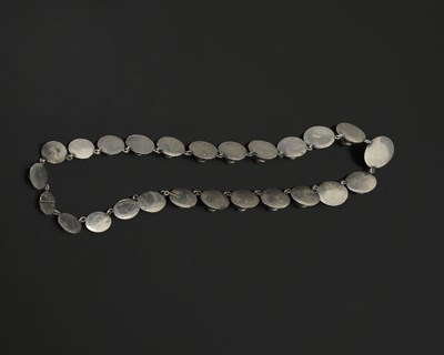 Lot 21 - A mid 20th century silver moonstone necklace