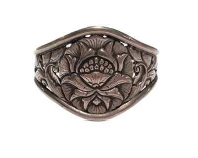 Lot 393 - A silver cuff bangle bracelet