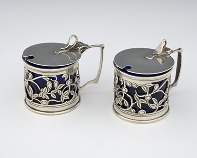 Lot 420 - A pair of Edwardian Art Nouveau silver mustard...