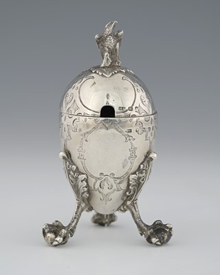 Lot 231 - A Victorian silver mustard pot, of egg-form,...