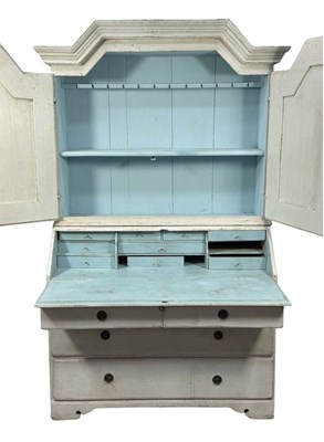 Lot 728 - A 19th century white painted wooden...