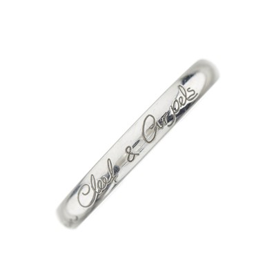 Lot 125 - Van Cleef & Arpels, a platinum Tendrement Signature wedding band ring