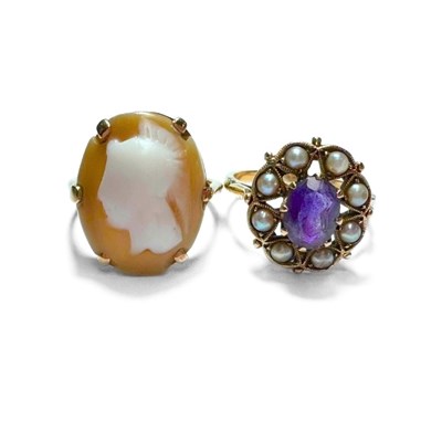 Lot 430 - Two 9ct gold gem-set rings