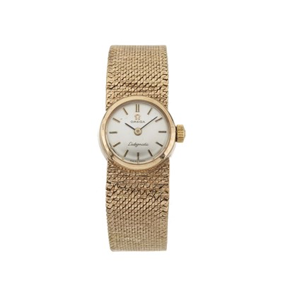 Lot 254 - Omega, a 9ct gold Ladymatic bracelet watch