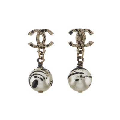 Lot 352 - Chanel, a pair of 2013 Jackson Pollock Pearl Drop earrings.