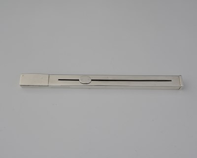 Lot 85 - An Edwardian silver sealing wax case, of...