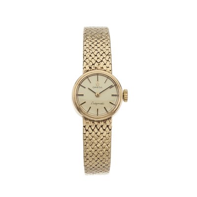 Lot 249 - Omega, a 9ct gold Ladymatic bracelet watch