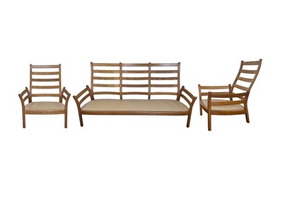 Lot 764 - A late 20th century Ercol gold label three...