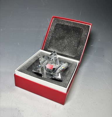 Lot 150 - Baccarat Star of David glass paperweight,...