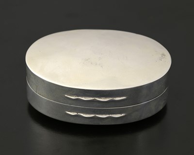 Lot 256 - A Victorian silver soap box, of oval form, the...