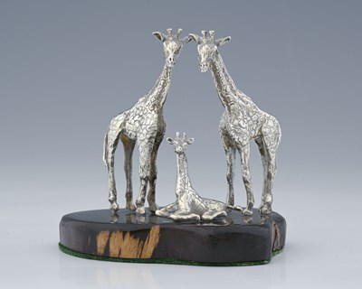 Lot 197 - A twentieth-century giraffe family group,...