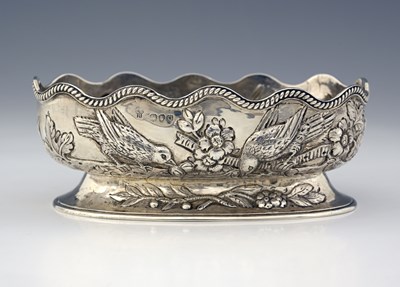 Lot 174 - A Victorian silver oval bowl or dish,...