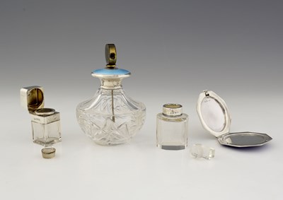 Lot 93 - A small group of silver items, to include a...