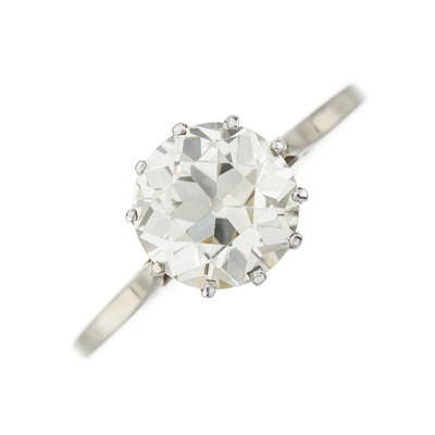 Lot 165 - An old-cut diamond single-stone ring