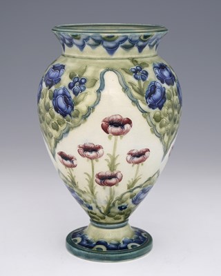 Lot 477 - William Moorcroft for James MacIntyre, a Blue...