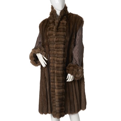 Lot 552 - A sable fur coat.