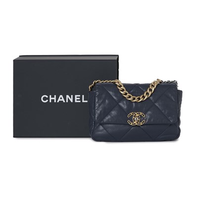 Lot 314 - Chanel, a 19 Flap handbag.