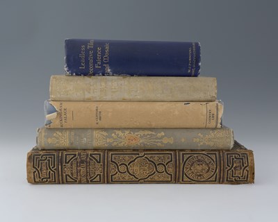 Lot 242 - Art and Design books including Masterpieces of...