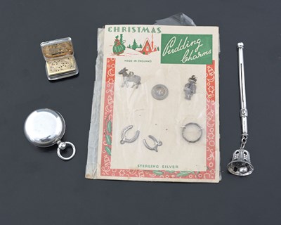 Lot 409 - A mixed lot of silver, to include a Victorian...