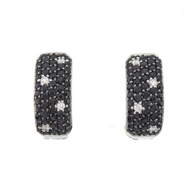 Lot 111 - Roberto Coin, a pair of 18ct gold diamond and black diamond hoop earrings