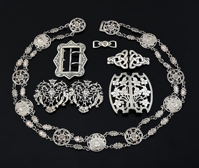 Lot 324 - A collection of Victorian and later hallmarked...