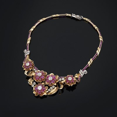 Lot 104 - A 1940s 18ct gold Burmese ruby and diamond floral necklace