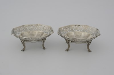 Lot 421 - A pair of George V silver bon bon dishes, each...