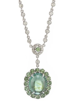 Lot 202 - An 18ct gold green tourmaline and diamond necklace