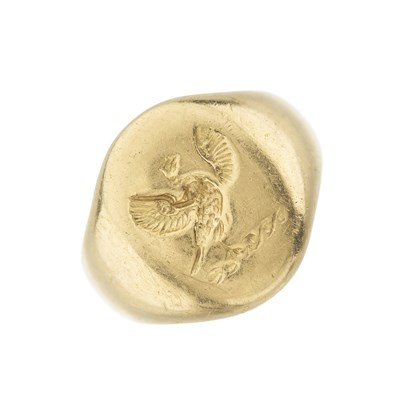 Lot 26 - An 18ct gold signet seal ring