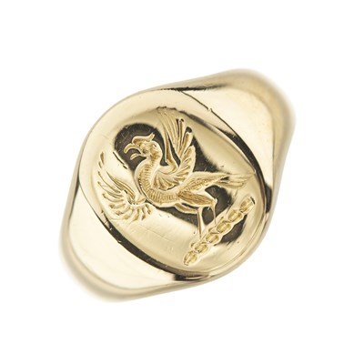 Lot 95 - A 1970s 18ct gold signet ring