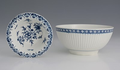 Lot 722 - Worcester, two items of blue and white...