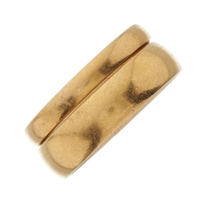 Lot 136 - Two 22ct gold wedding band rings