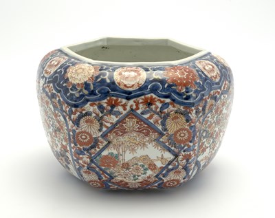 Lot 358 - A Japanese jardiniere, late 19th Century, of...